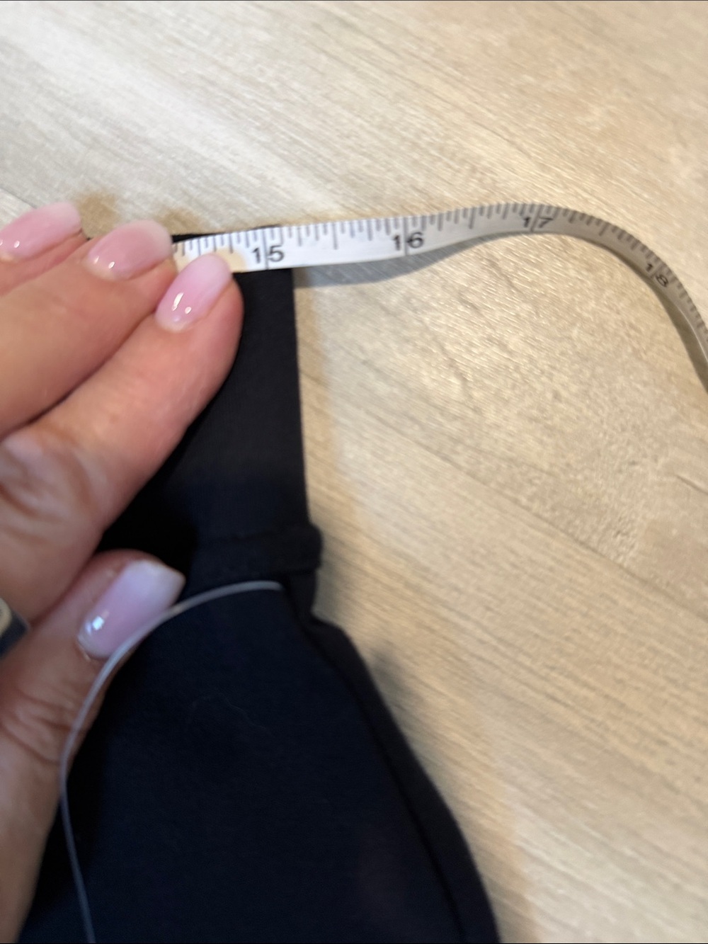 Lands' End eomens Black Cropped pants size med - Picture 5 of 7